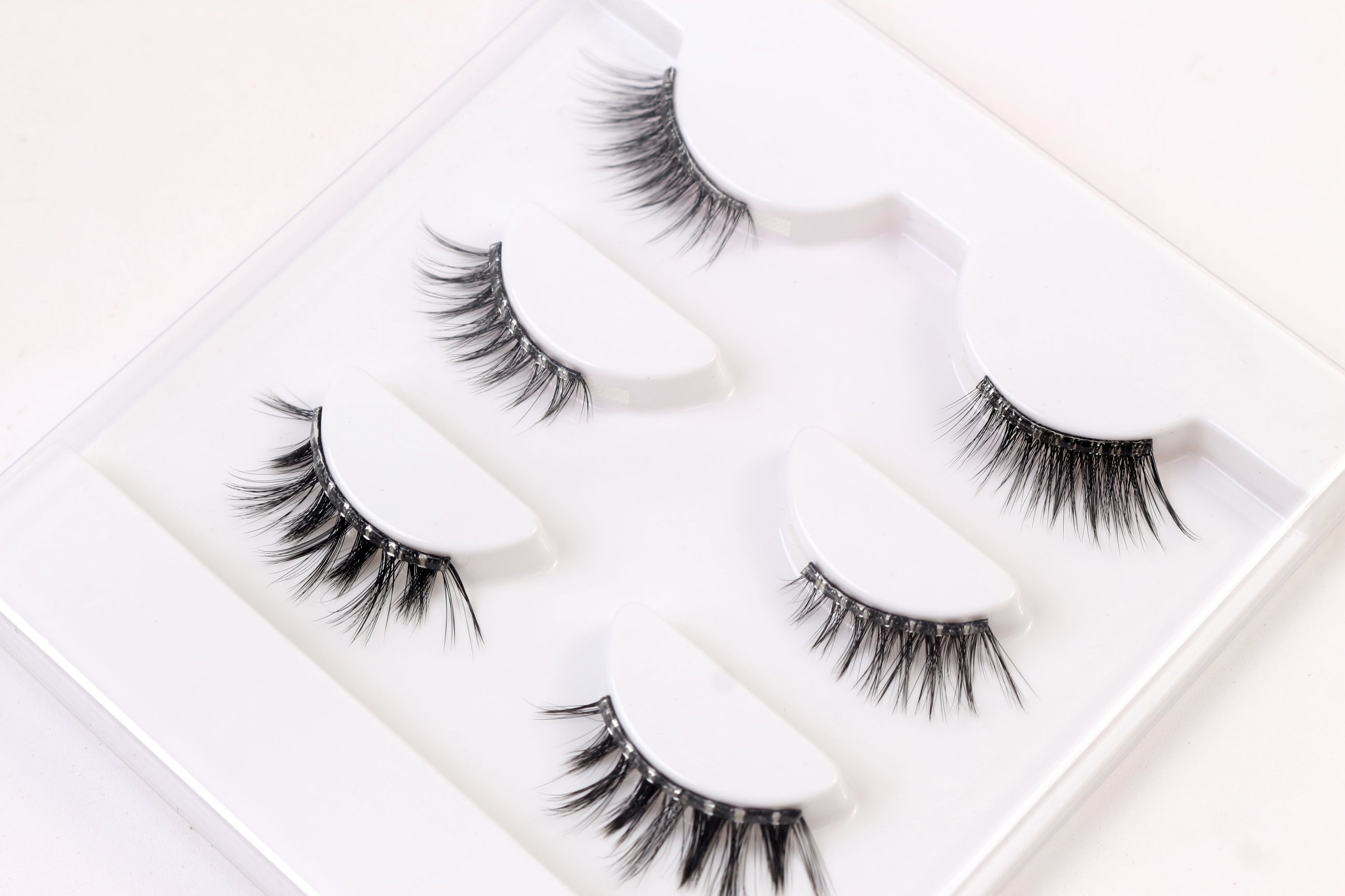 Scene Stealer Cluster Lashes
